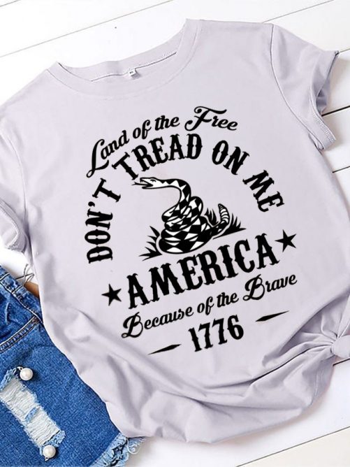 Funny T shirt Dont Tread On Me1